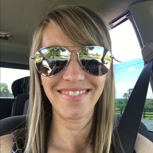 Meet your Posher, Lecretia